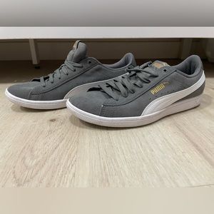 Puma Sneakers